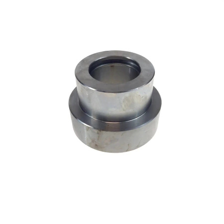 Tuleja prowadząca sworznia zwrotnicy Zetor 7211 55113675