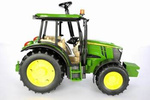 Model ciągnika John Deere 5115M Bruder 02106